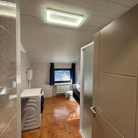 アパート Mansarda Lore ティラーノ